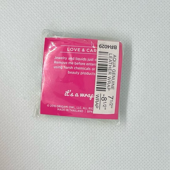 Origami Owl Aqua 7.5 - 8.5 InchWrap Bracelet - Picture 2 of 2